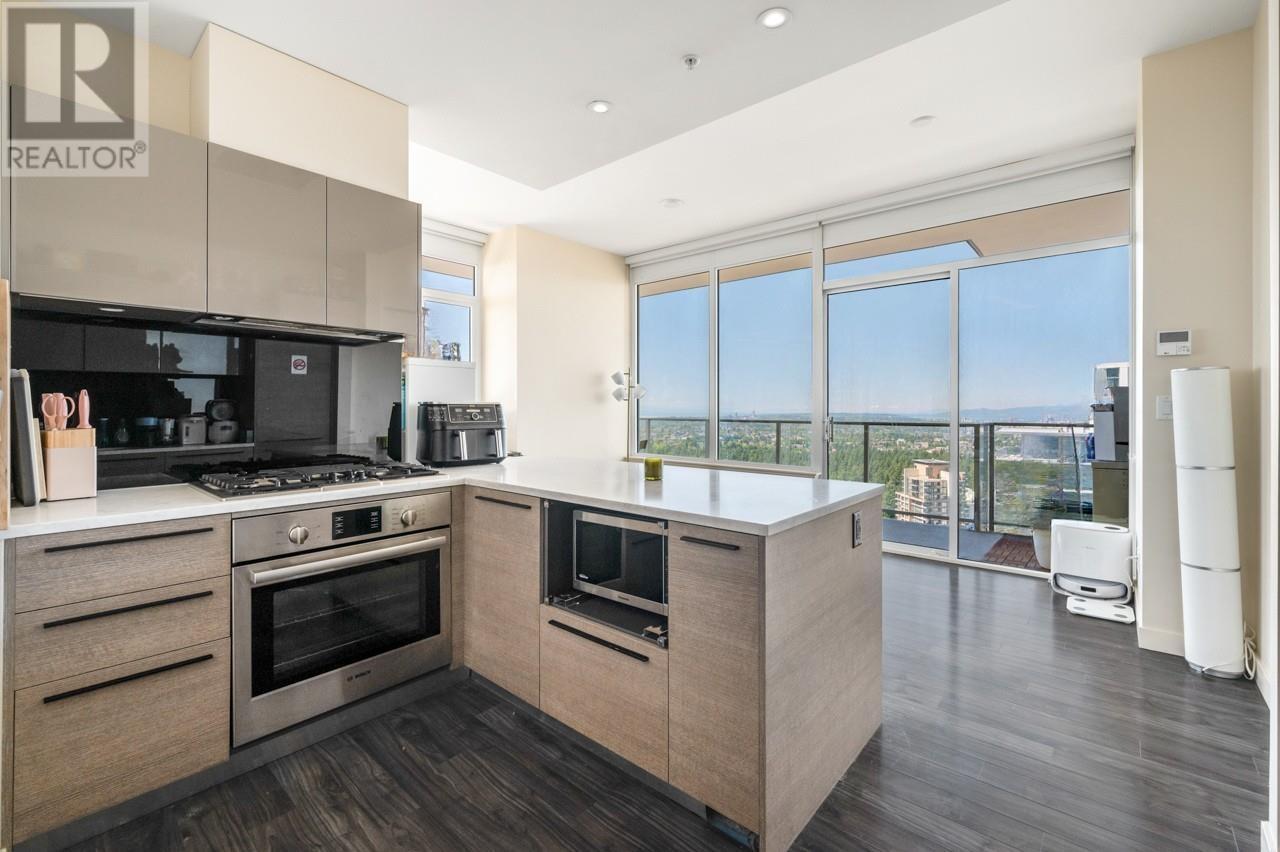 Property Photo:  6383 McKay Avenue 3805  BC V5H 0H8 