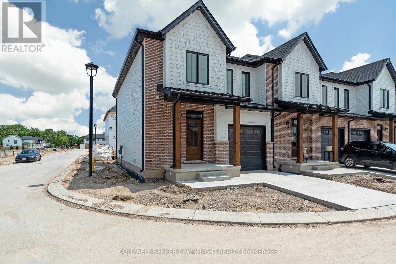 Property Photo: 147 Scotts Drive 27 ON N0M 2J0