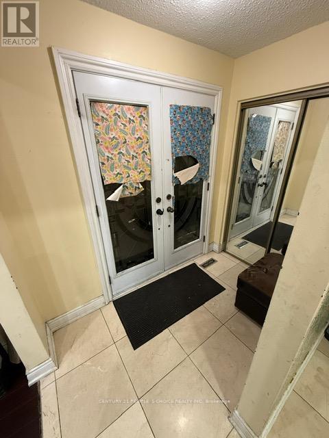Property Photo: 3291 Brandon Gate Drive Upper ON L4T 2G3