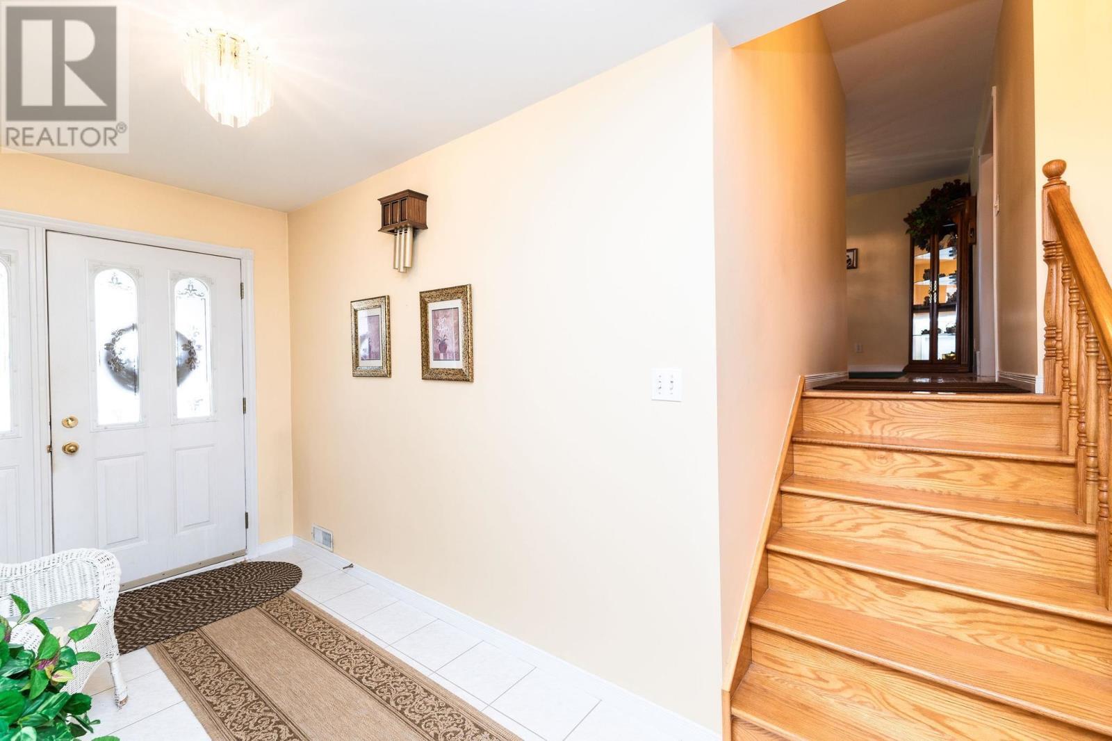 Property Photo: 60 Nichol Ave ON P6C 4V4