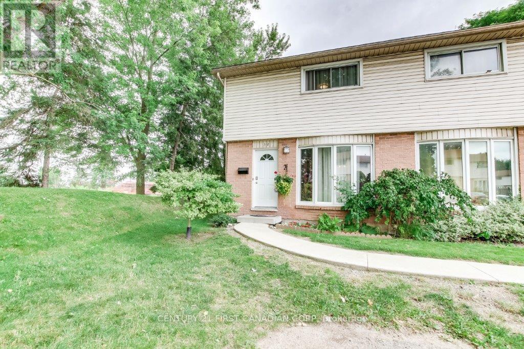 Photo de la propriété: 700 Exeter Road 32 ON N6E 1L2