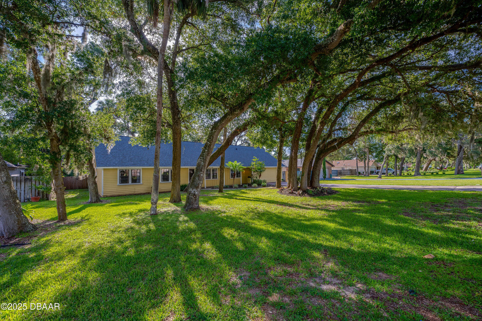 Property Photo: 1515 N Beach Street FL 32174