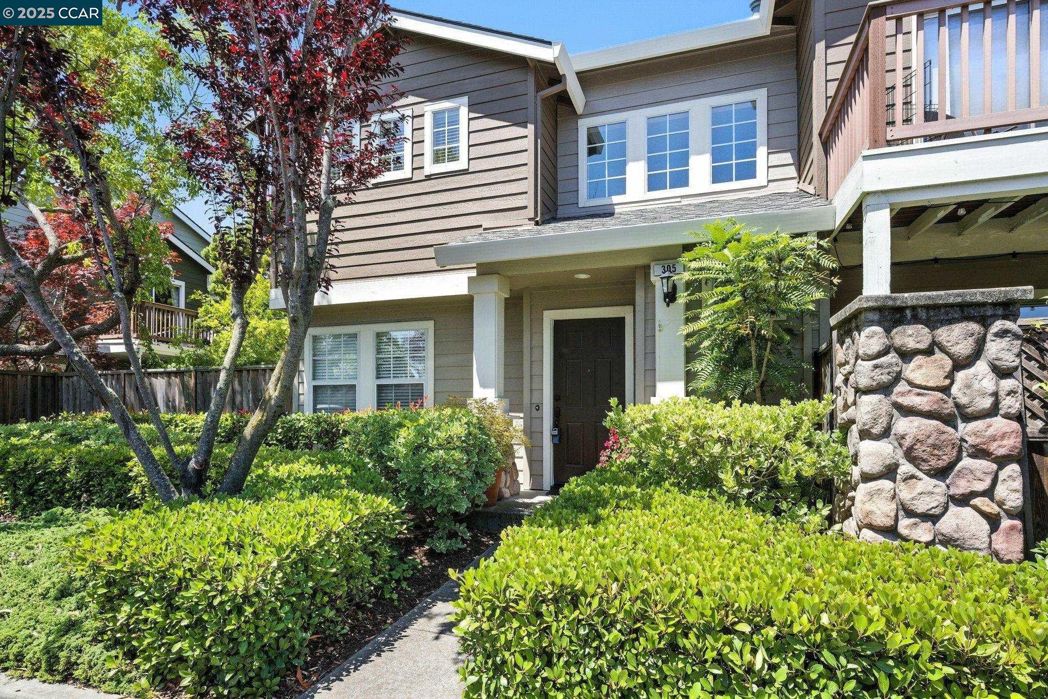 Property Photo: 305 Daybreak Court CA 94583
