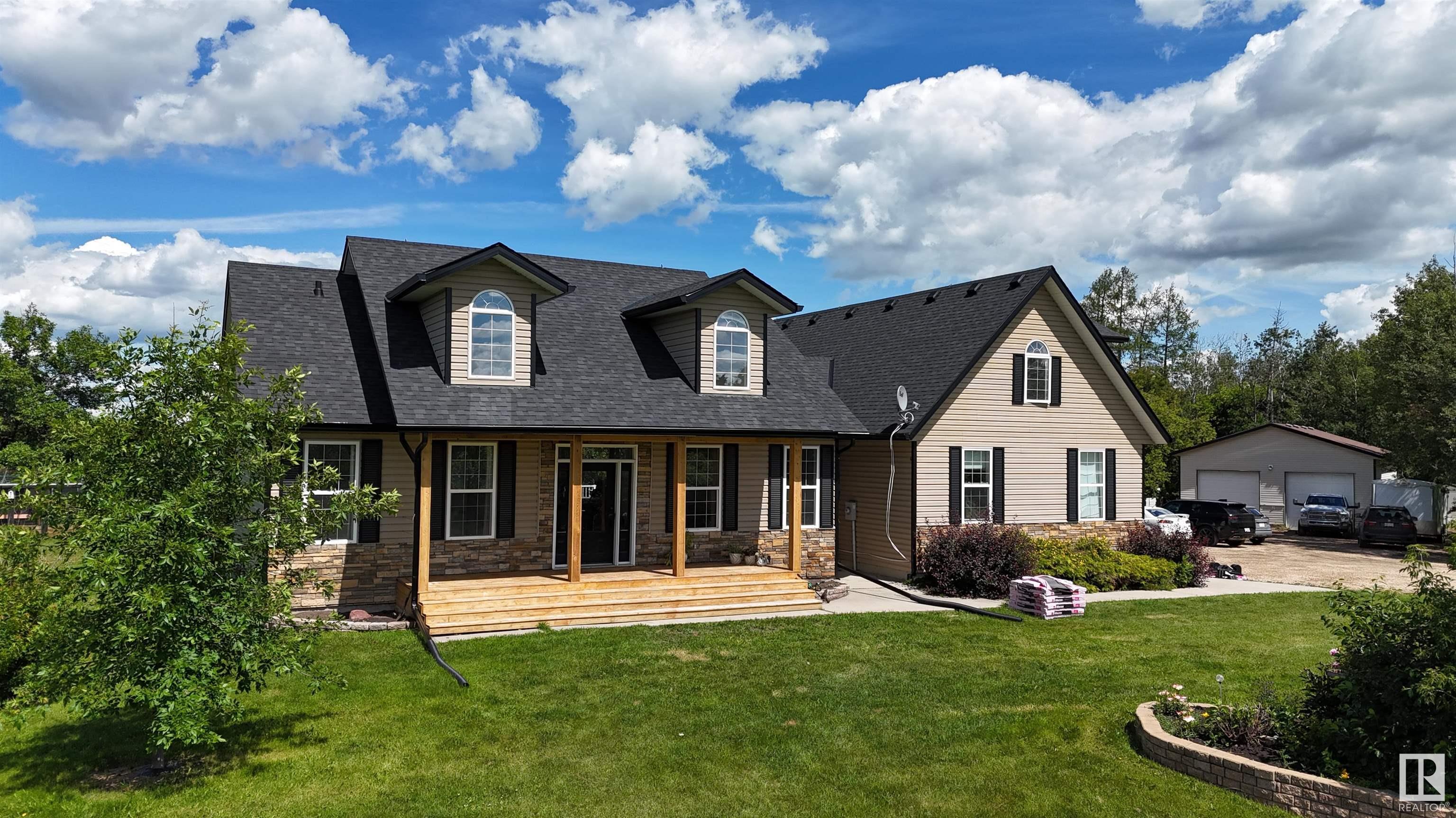 Property Photo: 55121 Rge Road 10 41 AB T8R 0K3