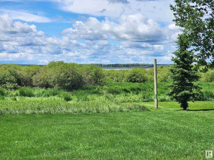 Property Photo: 461032 Hwy 13 553 AB T0C 0T0