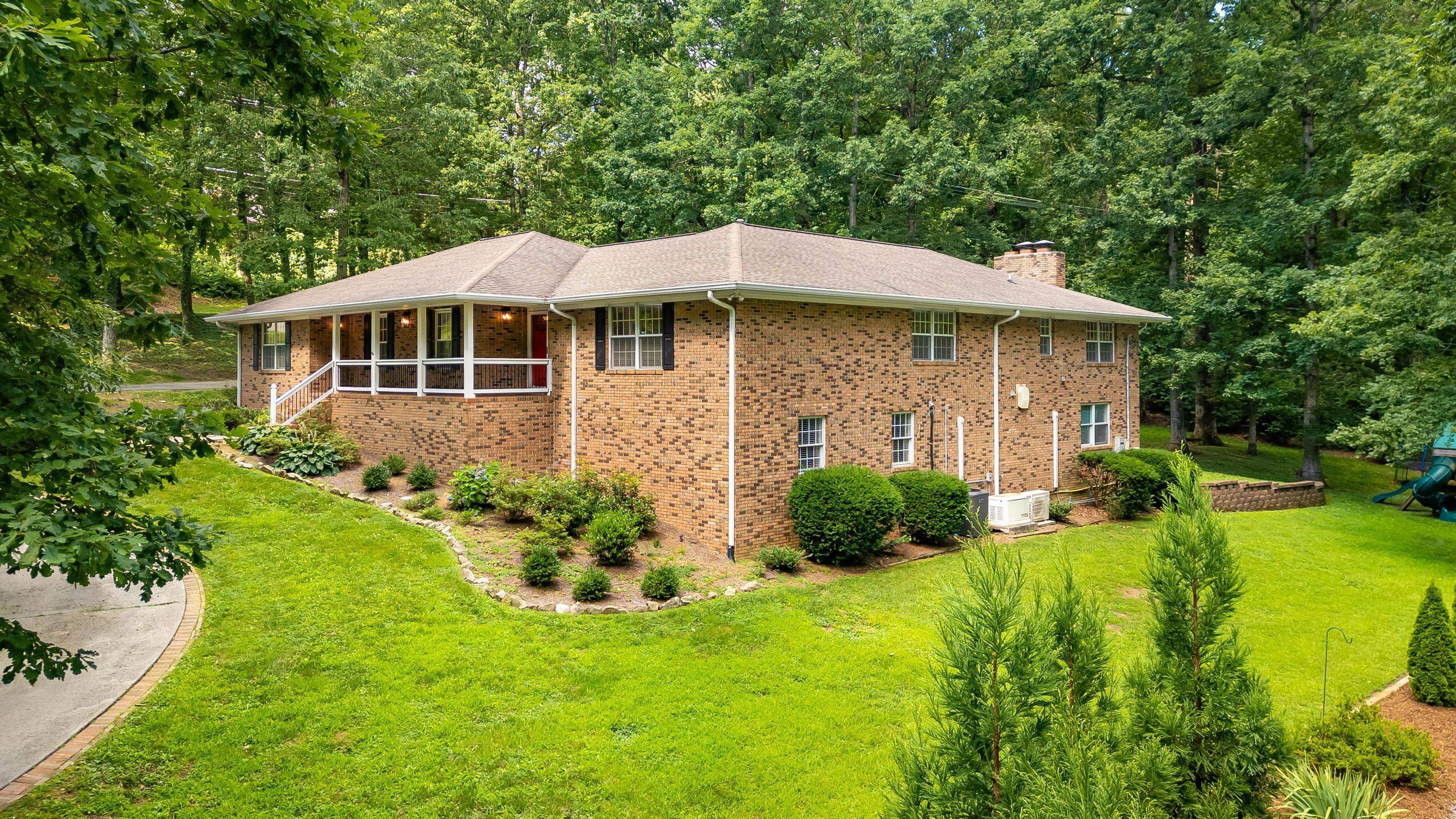 Property Photo: 14 Carriage Hill TN 37377