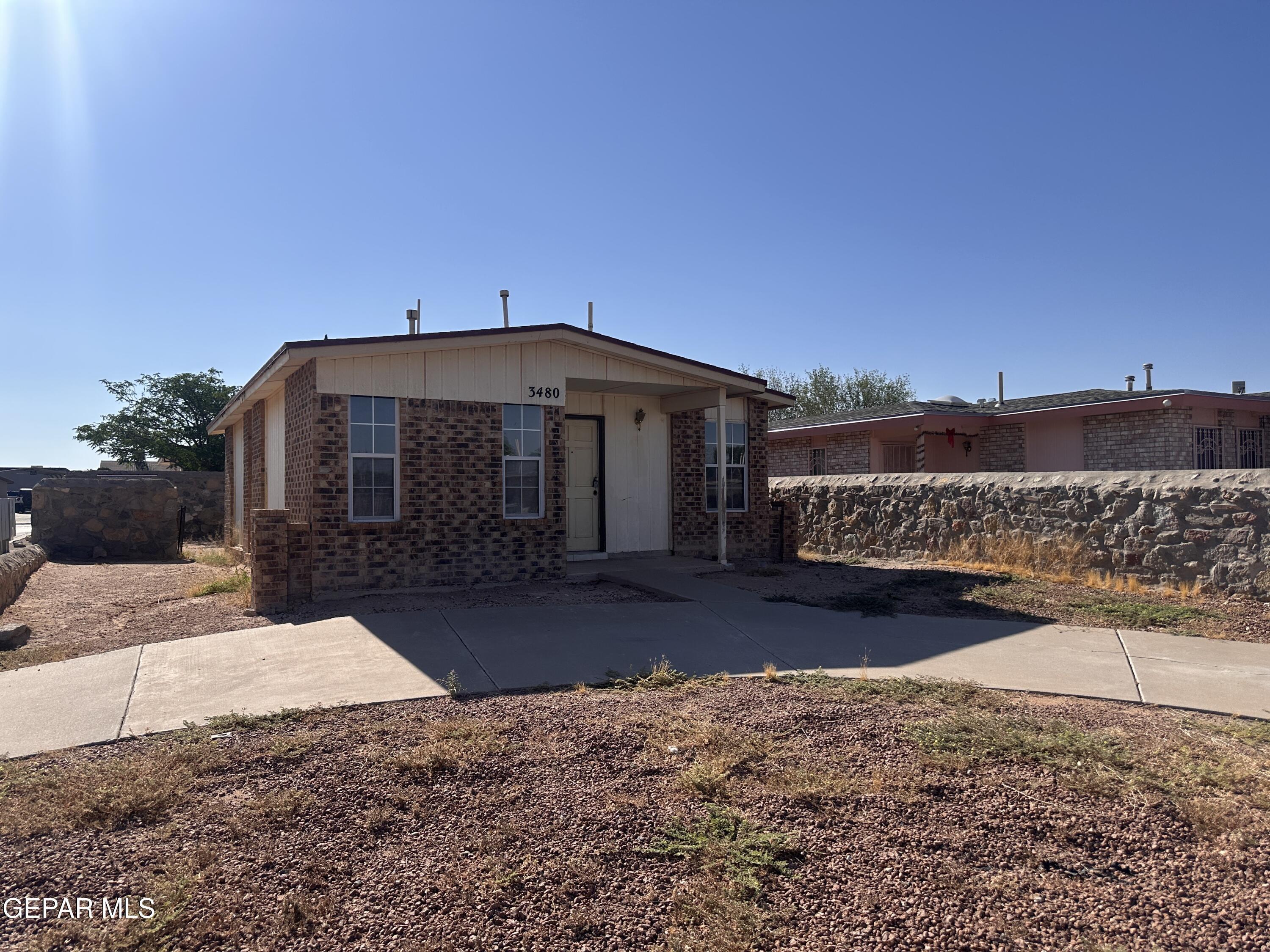 Property Photo: 3480 Broken Bow Street TX 79936