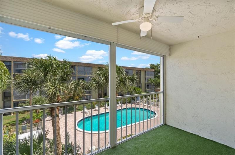 Property Photo:  367 S Federal Hwy  FL 33441 
