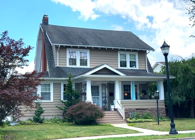 Property Photo:  457 Totowa Rd  NJ 07512 