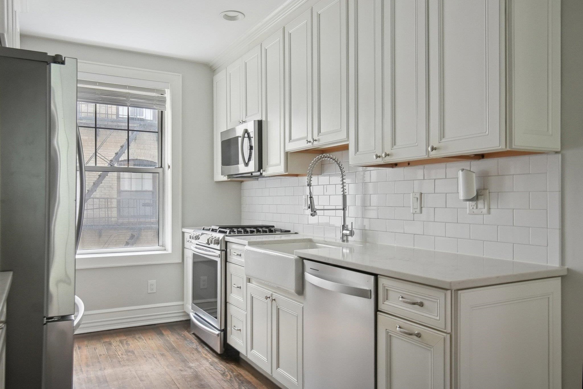 Property Photo:  1000 Hudson St 209  NJ 07030 