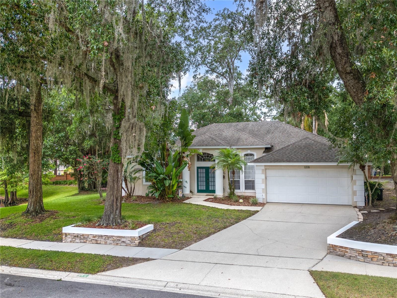 Property Photo: 116 Winding Oaks Lane FL 32765