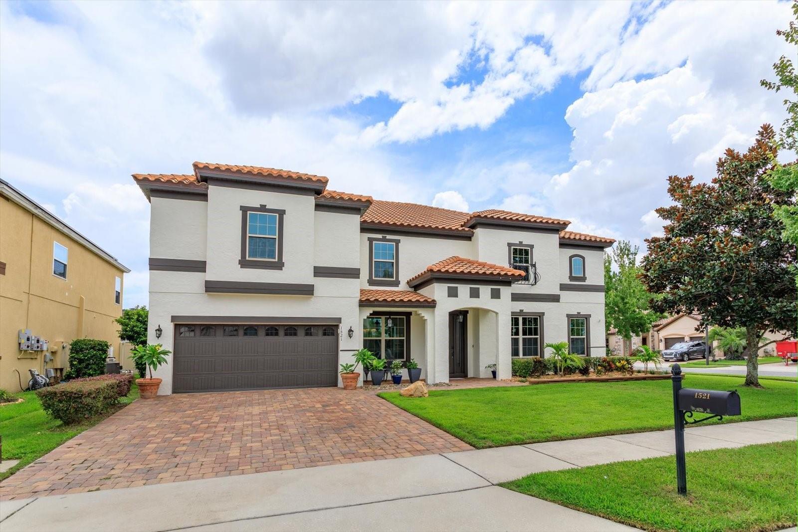 Property Photo: 1521 Lake Parkway Drive FL 34771