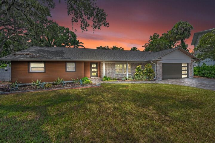 Property Photo:  409 S Barbara Lane  FL 33609 