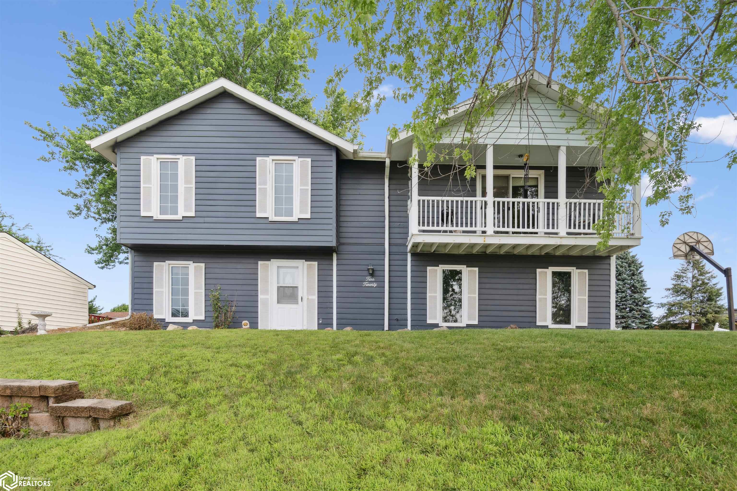 Property Photo: 220 E Southridge Road IA 50158