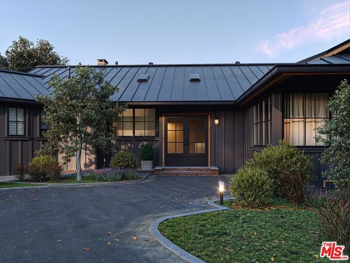 Property Photo:  9595 Lime Orchard Road  CA 90210 