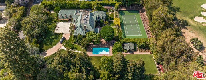 570 S Mapleton Drive  Los Angeles CA 90024 photo