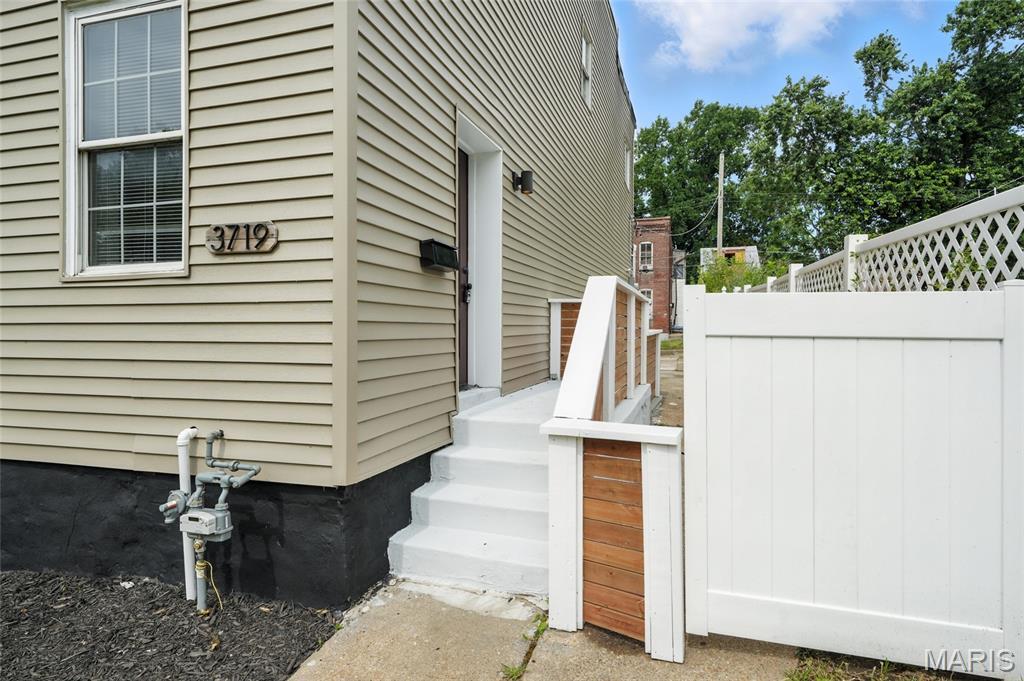 Property Photo: 3719 Wisconsin Avenue MO 63118