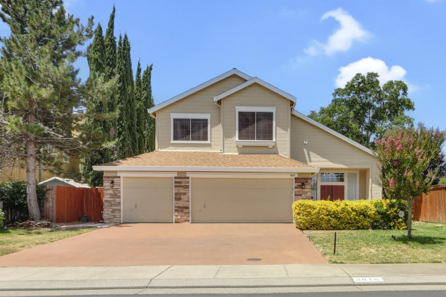 Property Photo:  3016 Canvasback Way  CA 95691 