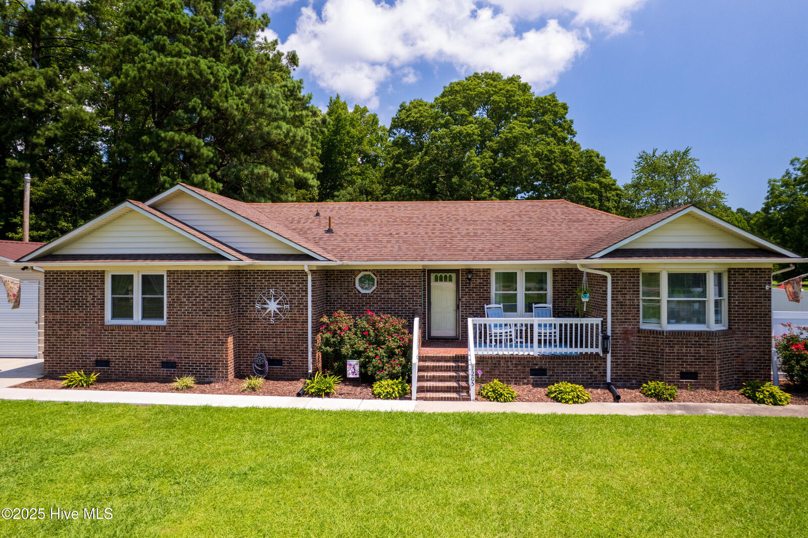 Property Photo:  1205 Harvey Point Rd Road  NC 27944 