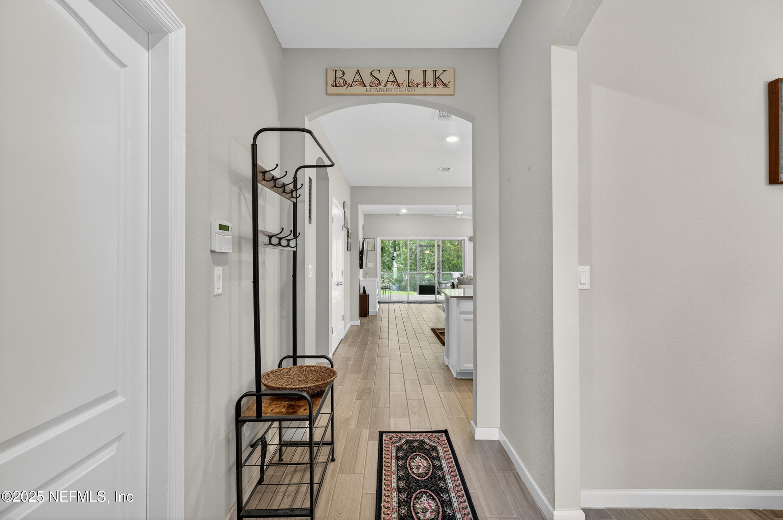 Property Photo:  10381 Pavnes Creek Drive  FL 32222 