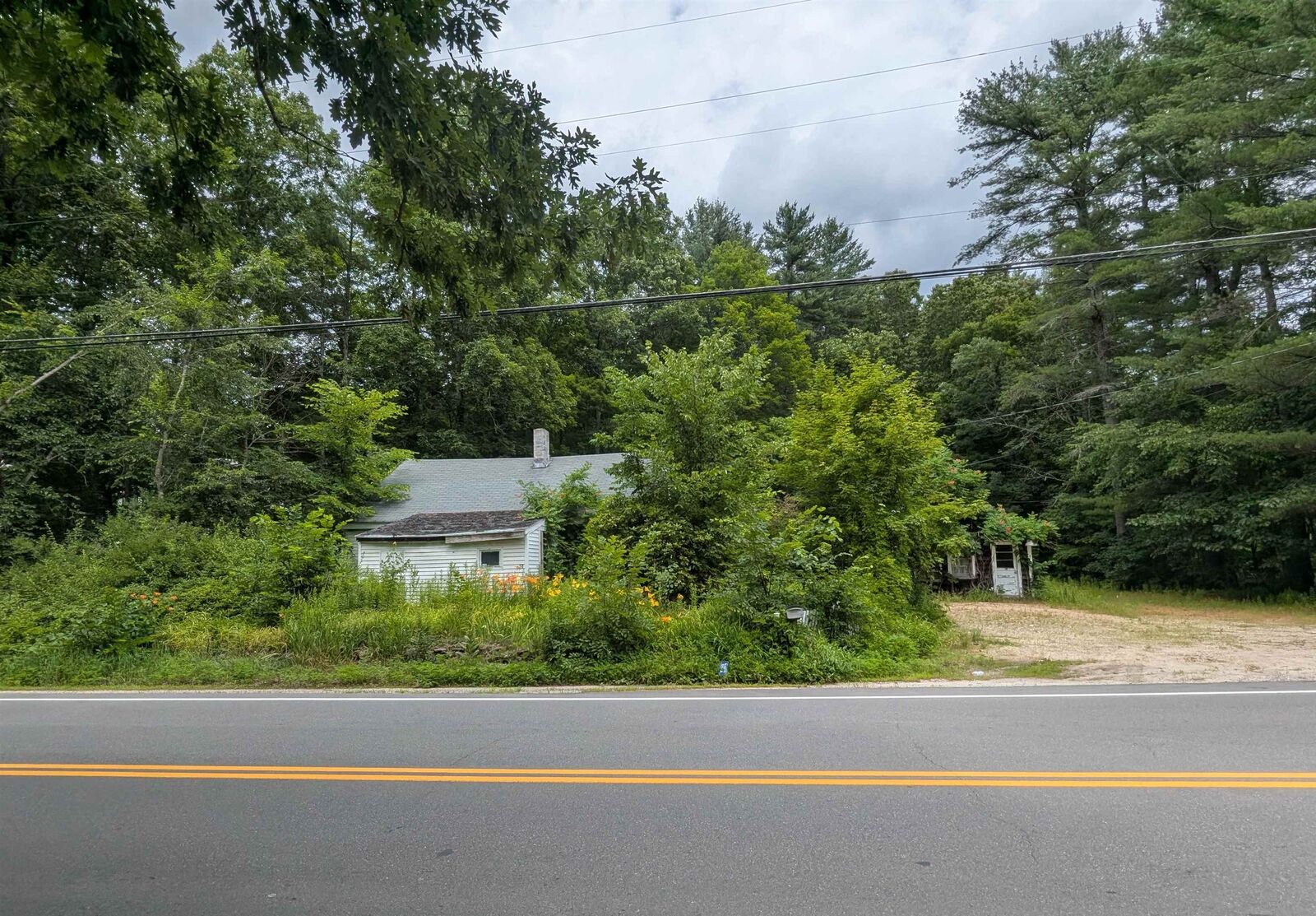 Property Photo: 58 Pepperell Road NH 03033