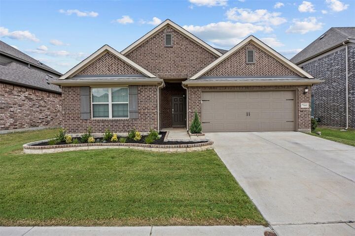Property Photo:  7161 Red Twig Trail  TX 76084 