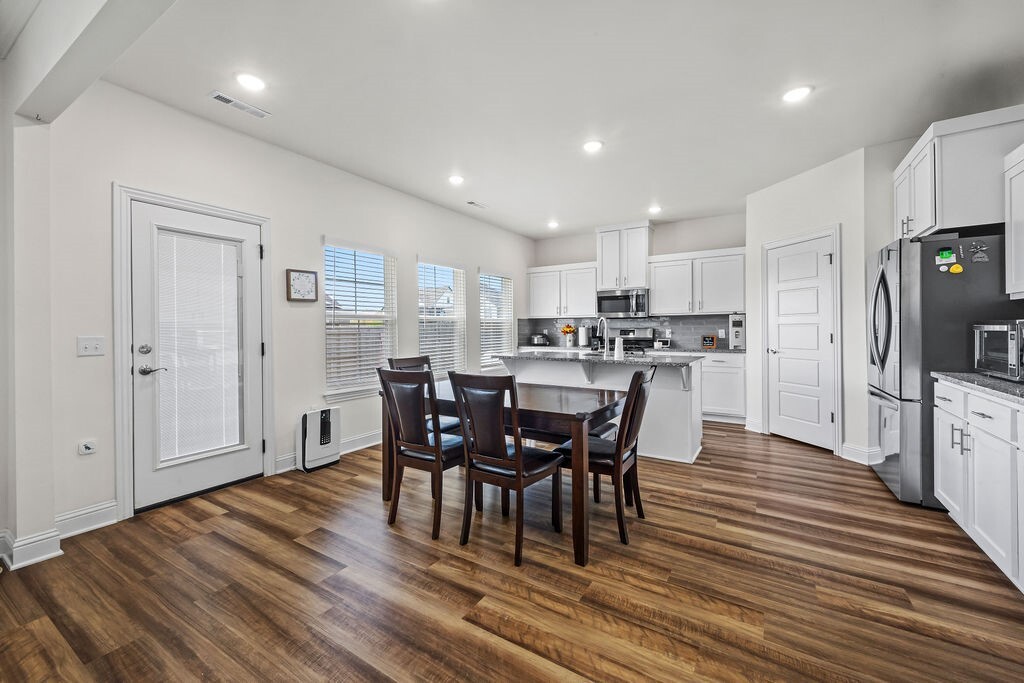 Property Photo: 5801 SW Gentle Winds Avenue AR 72713