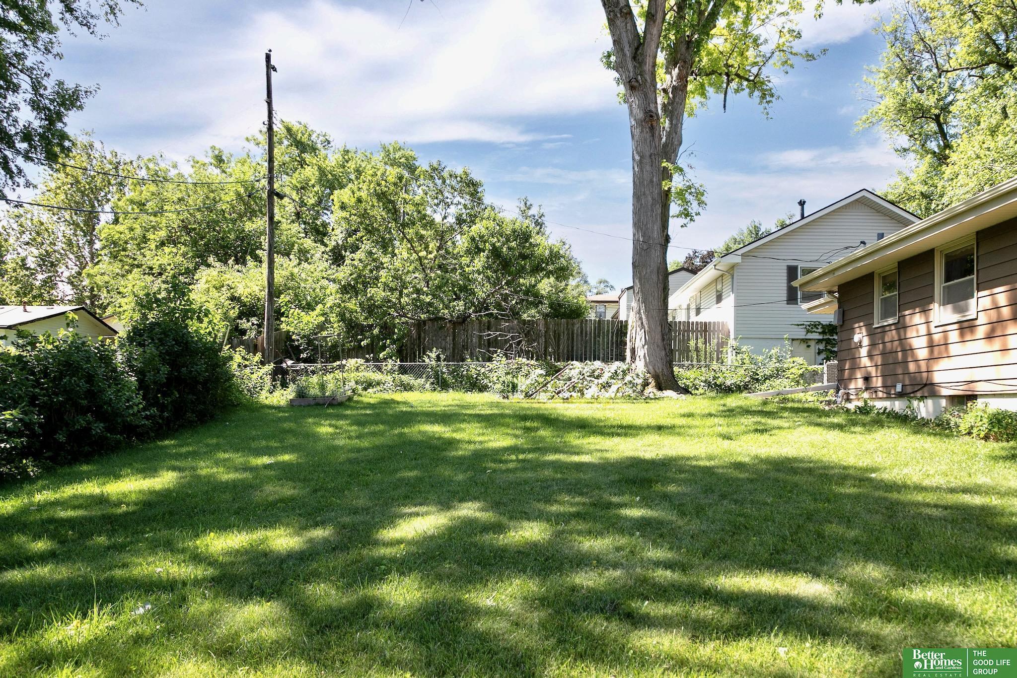 Property Photo: 5025 N 58 Street NE 68104
