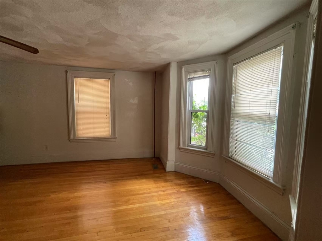 Property Photo: 251 Broadway 1 MA 02139