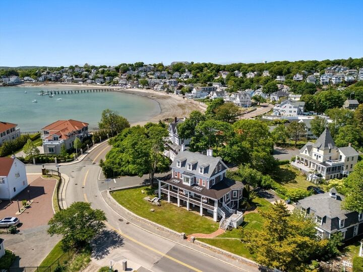 Property Photo:  152 Puritan Rd  MA 01907 