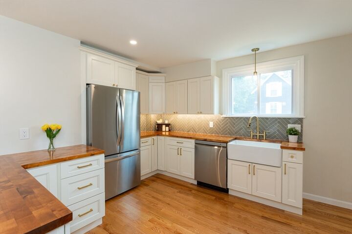Property Photo: 289 Asbury St MA 01982