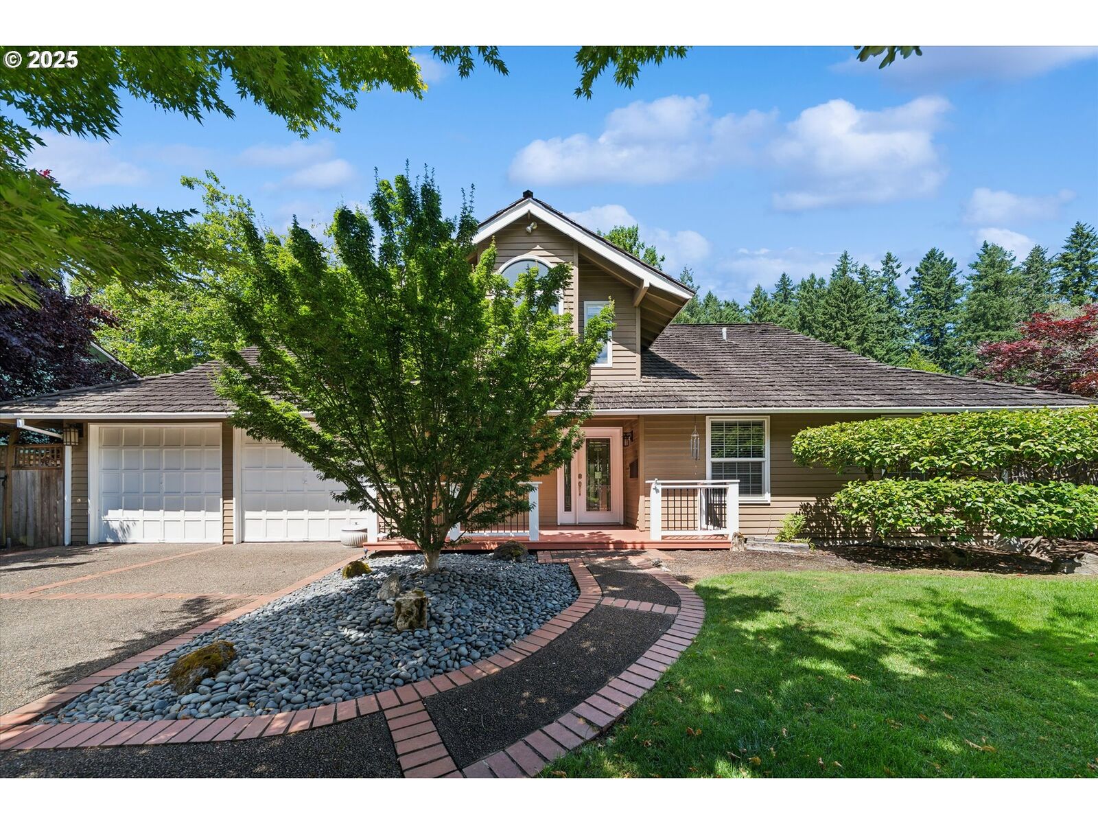 Property Photo: 6555 SW Dale Ave OR 97008