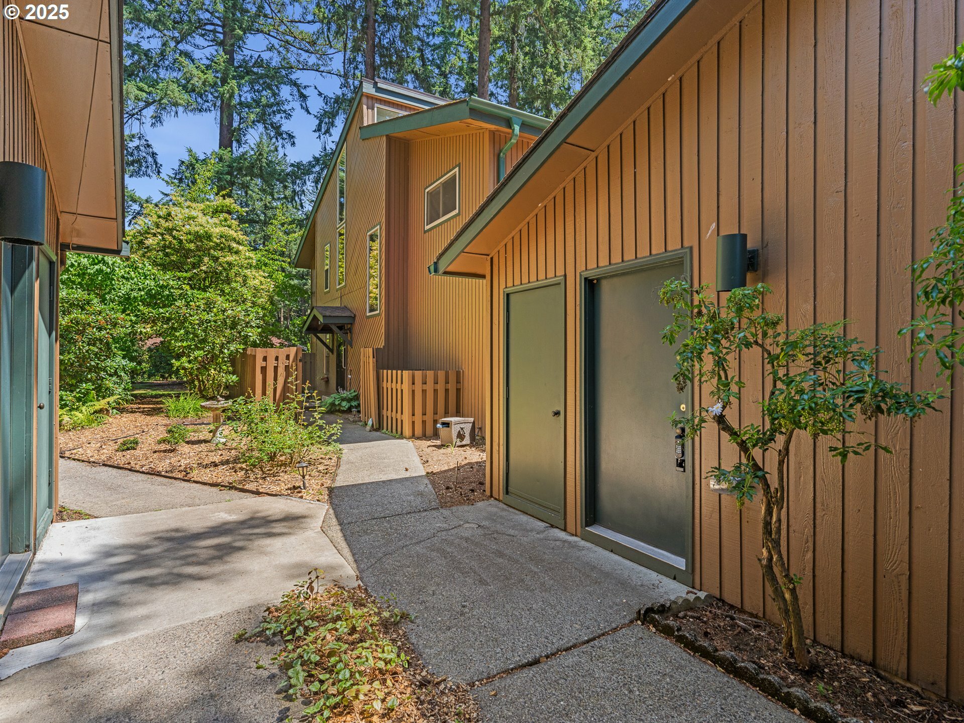 Property Photo: 3264 SE 153rd Ave OR 97236