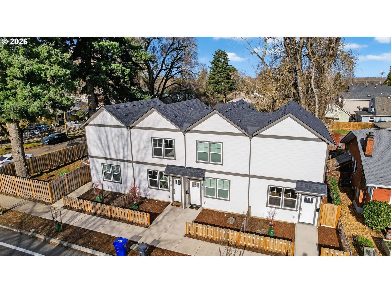 Property Photo: 5473 N Fessenden St OR 97203