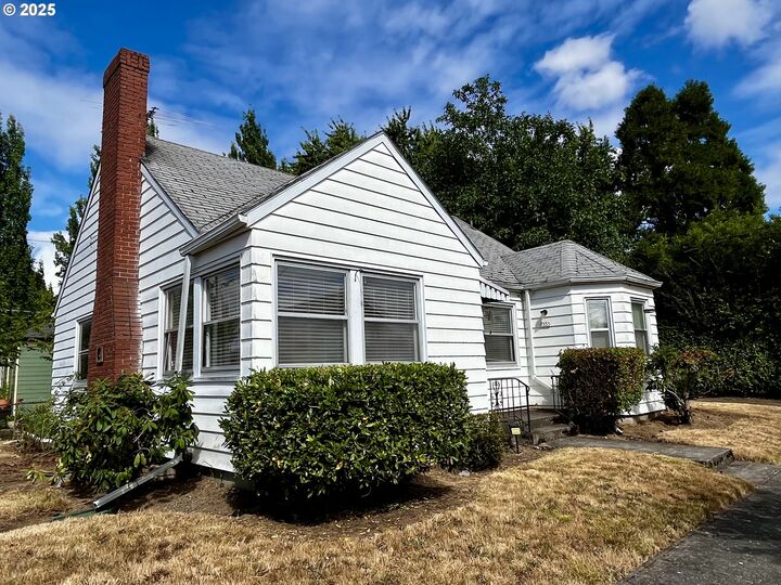 Property Photo: 2333 SE 40th Ave OR 97214