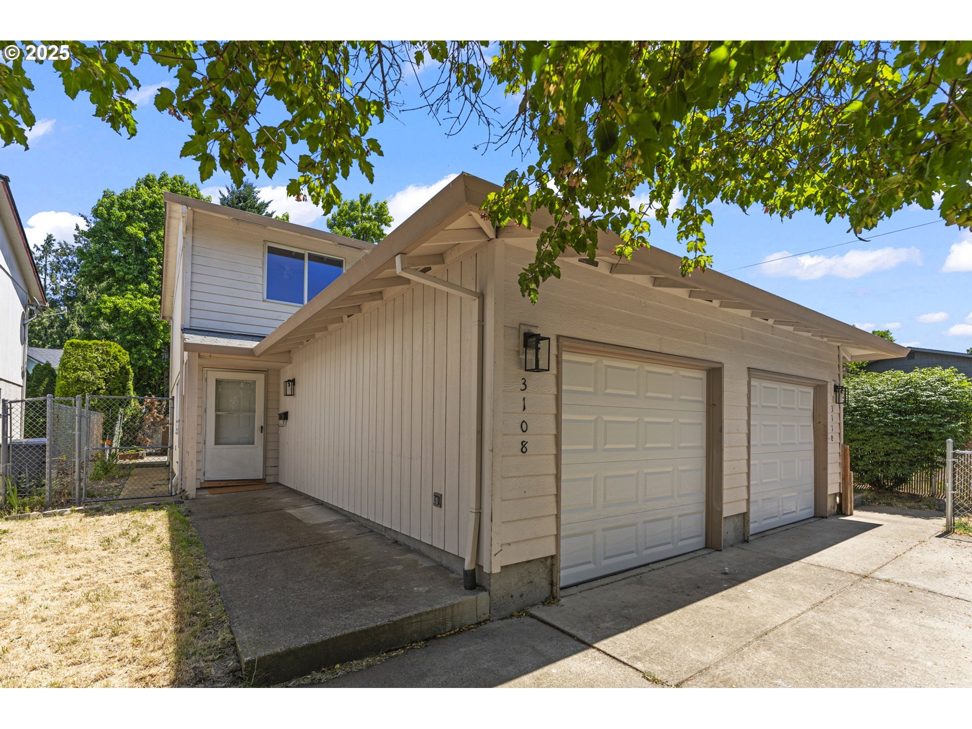 Property Photo: 3108 SE 89th Ave OR 97266