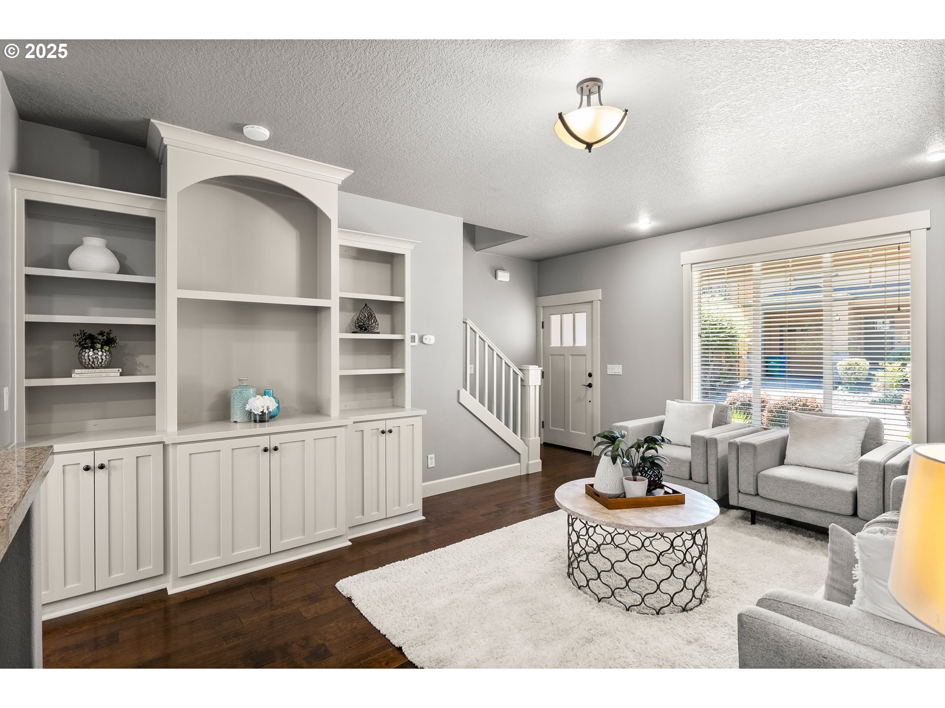 Property Photo: 5227 SE Bandon Ln OR 97267