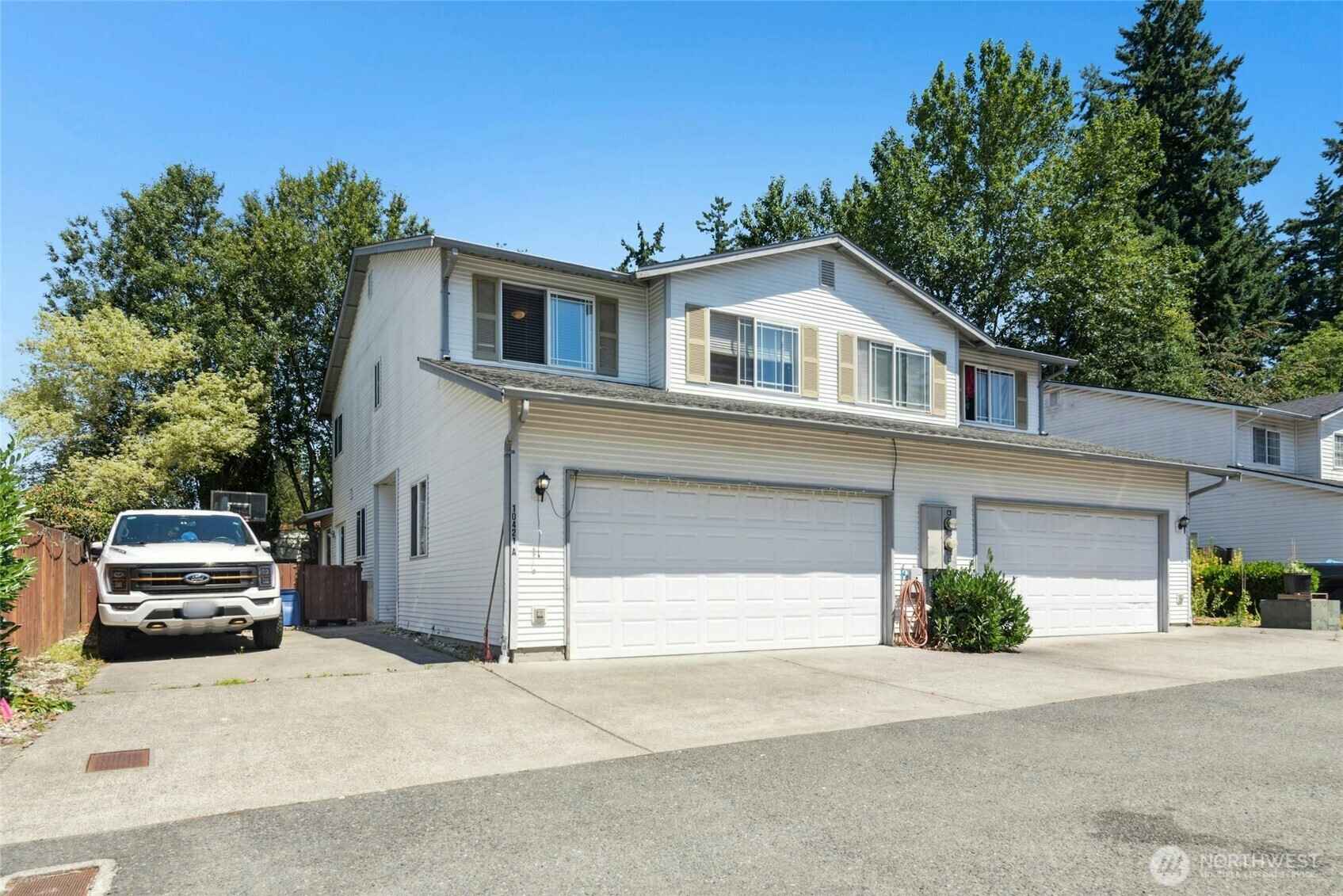 Property Photo: 10421 19th Avenue SE WA 98208