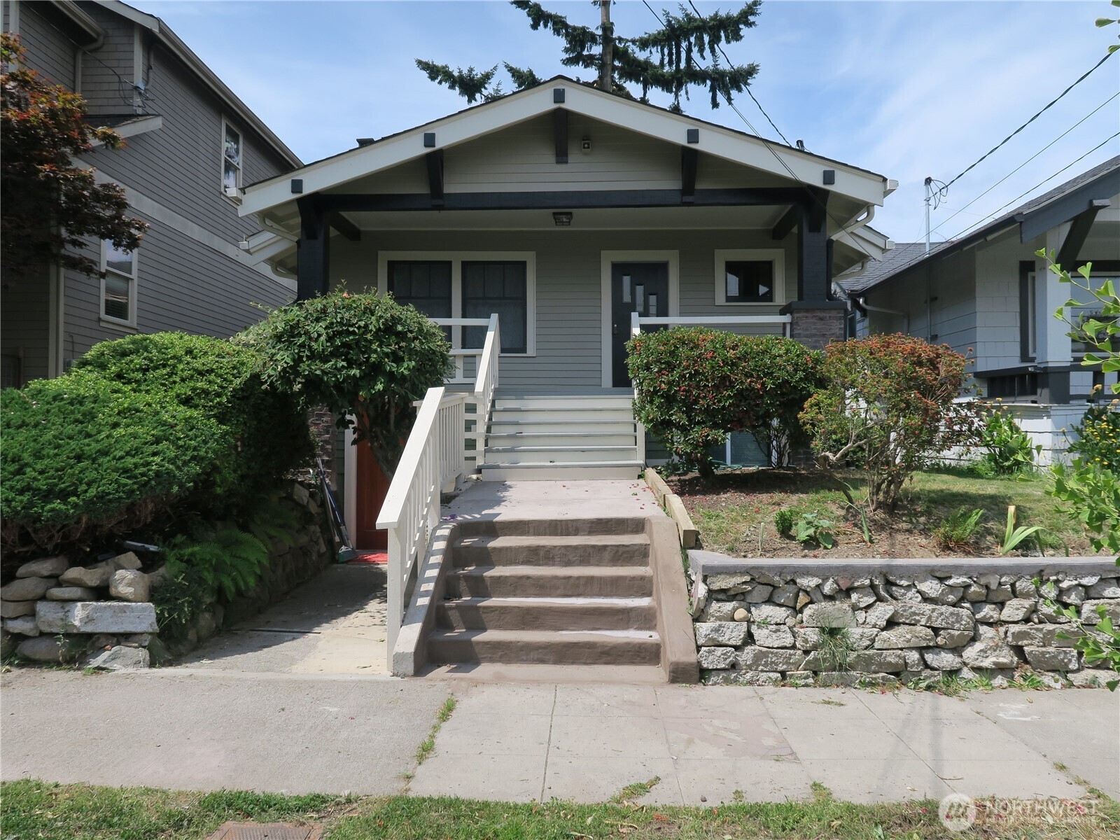 Property Photo: 529 27th Avenue WA 98122