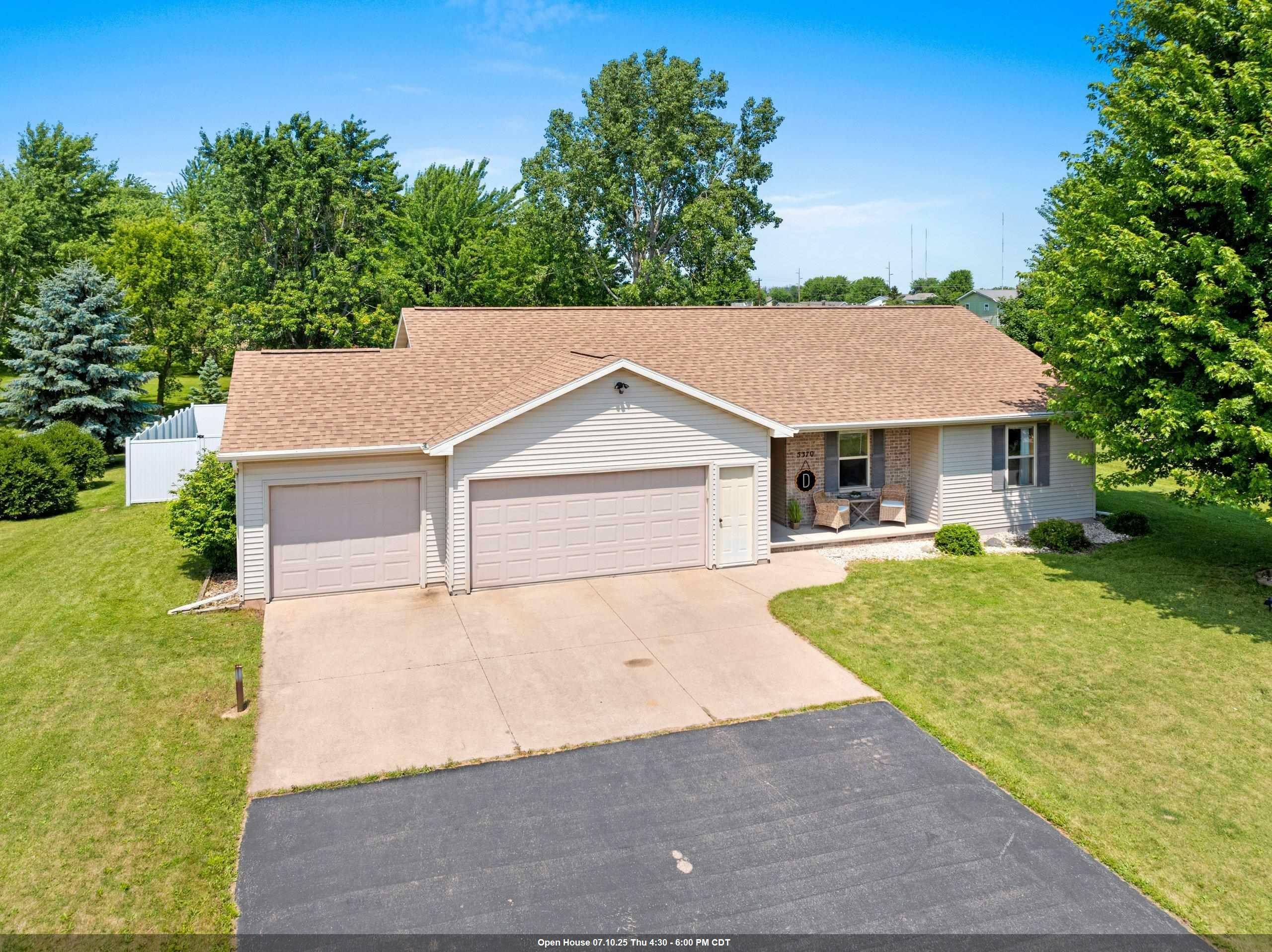 Property Photo: W5370 Amy Avenue WI 54915-7260