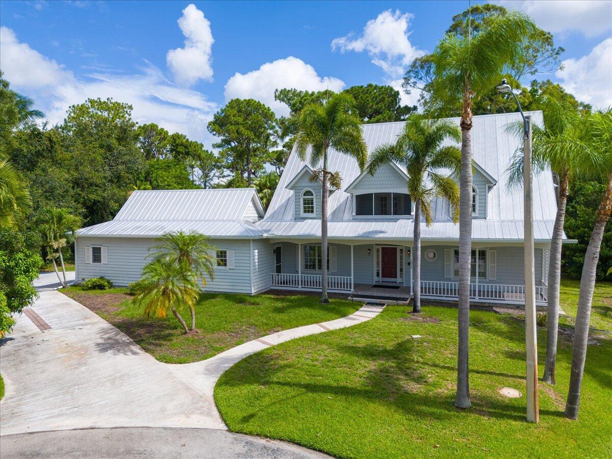 Property Photo: 1012 SE Kitching Cove Lane FL 34952