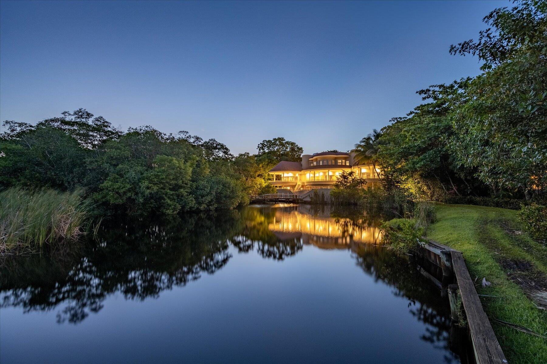 Property Photo: 49 W High Point Road FL 34996