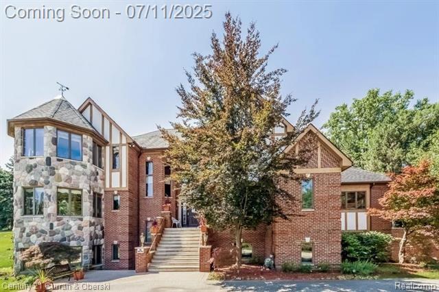 Property Photo:  31085 Estate Woods Court  MI 48331 