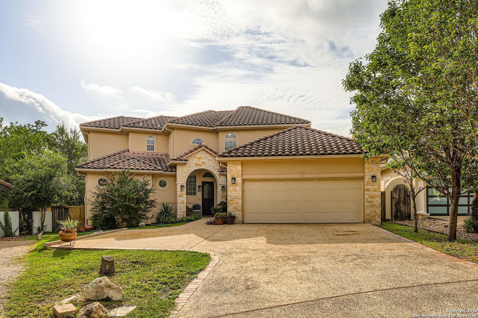 Property Photo: 603 Hillsong TX 78258