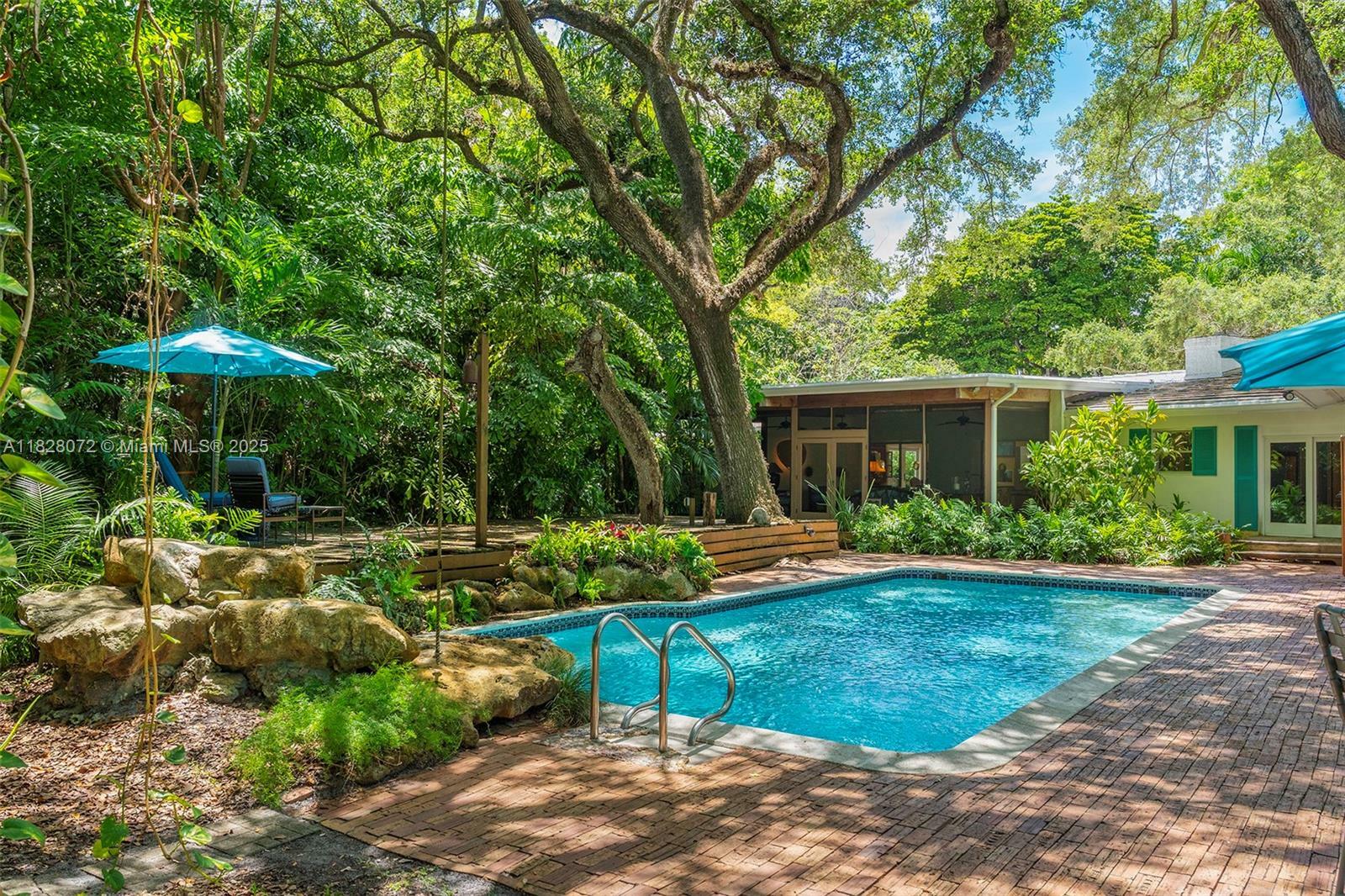 Property Photo: 3540 N Moorings Way FL 33133