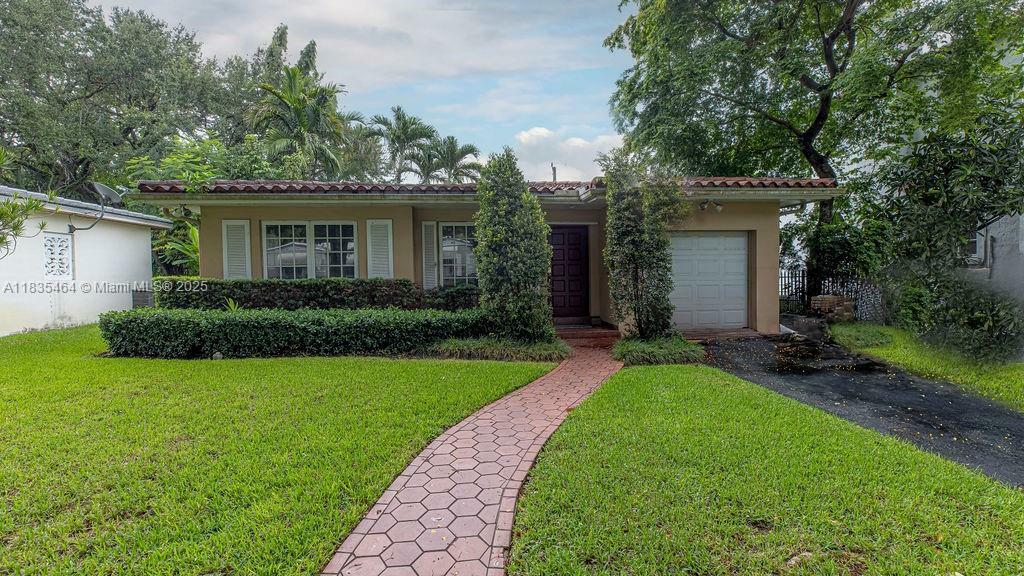 Property Photo: 1530 Catalonia Ave FL 33134