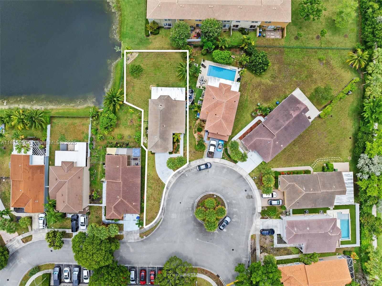 Property Photo: 15376 NW 14th Mnr FL 33028
