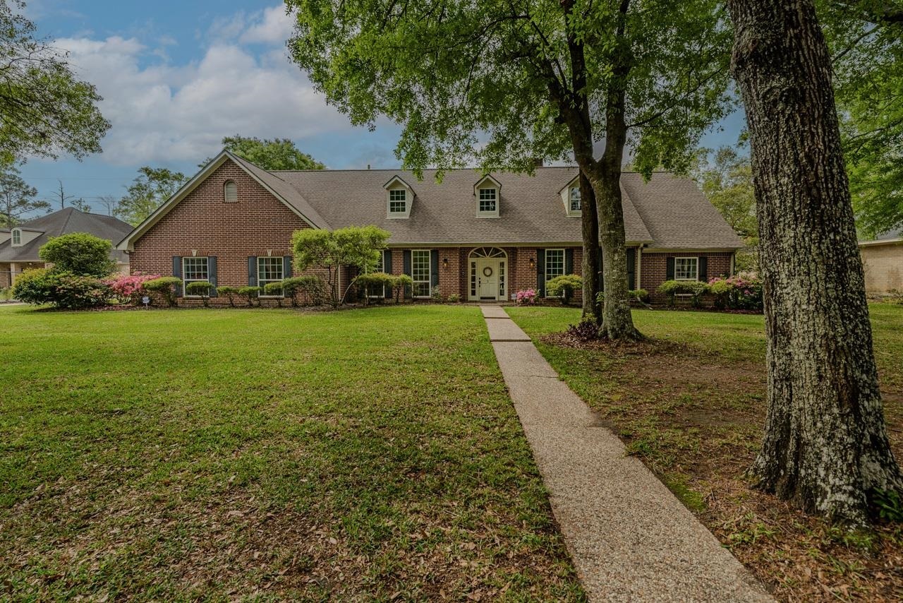 Property Photo: 5 Bayou Bend Pl. TX 77706