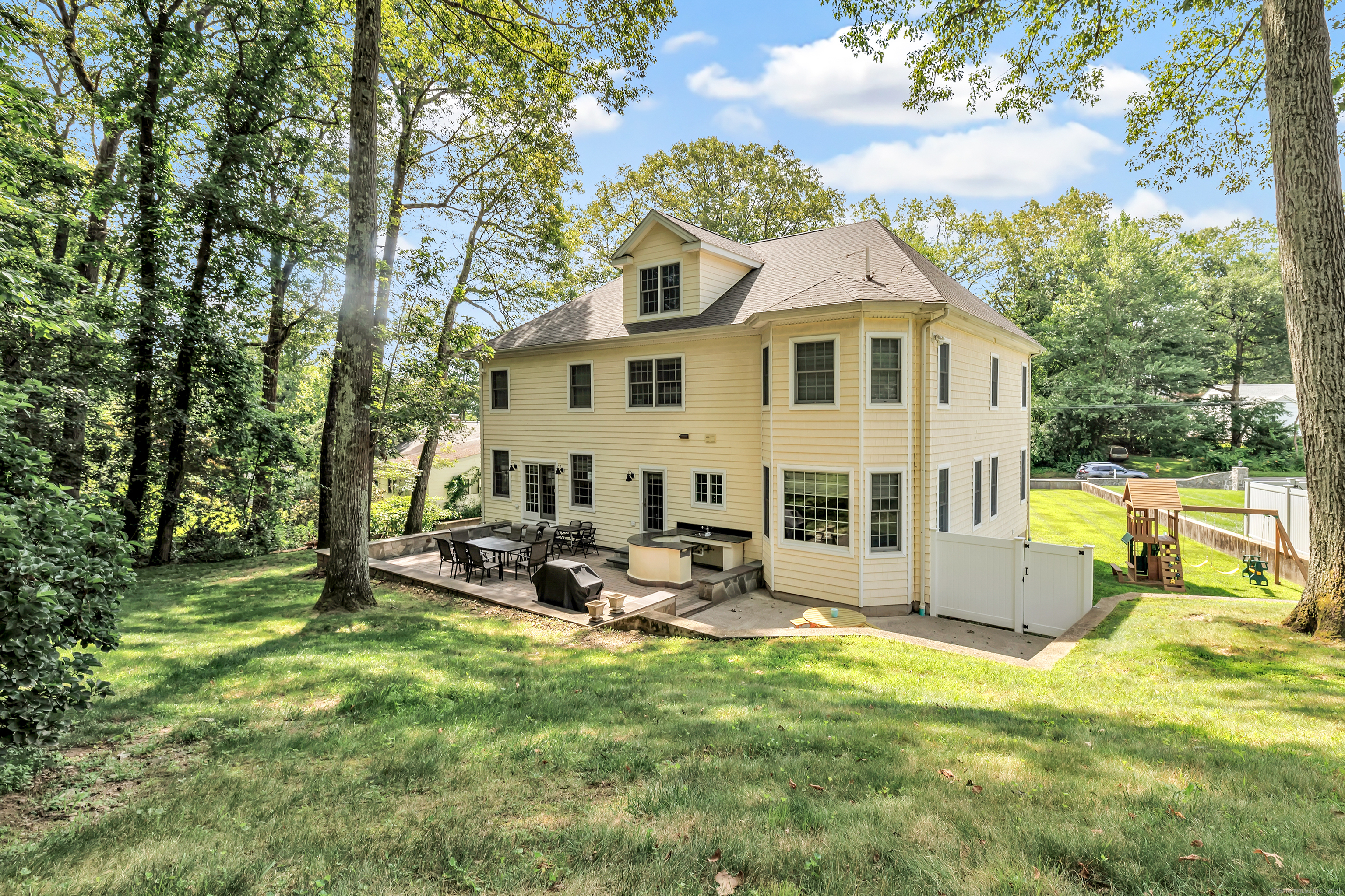 Property Photo: 19 Woodlawn Drive CT 06611