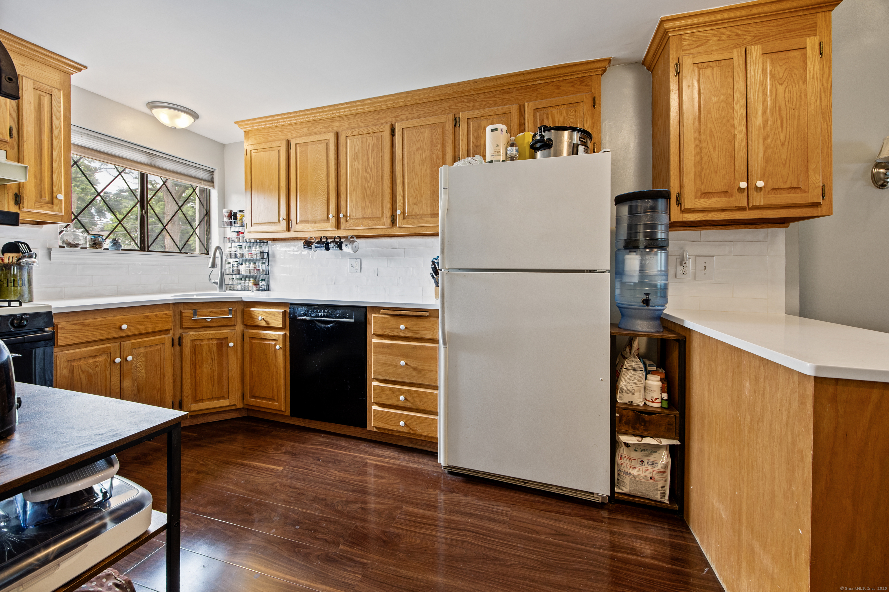 Property Photo: 253 West Street Apt B CT 06479